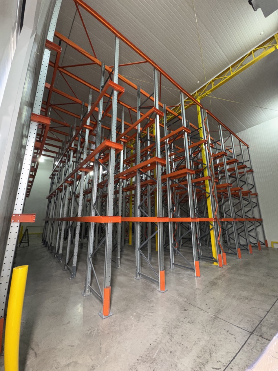 Rack Drive In instalado en cámara de frío en Quilicura, vista general de la estructura