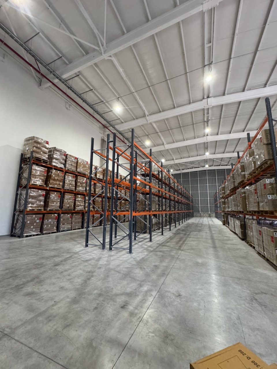 Rack selectivo en Pudahuel: sistema de almacenaje ya instalado (6)
